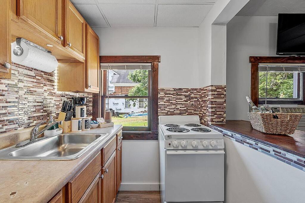 New!! Lovely Unit W/ Private Hot Tub And Patio! Laconia Zewnętrze zdjęcie