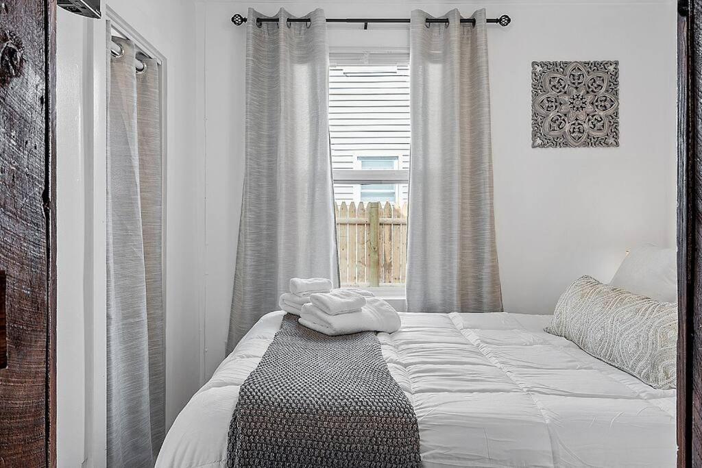 New!! Lovely Unit W/ Private Hot Tub And Patio! Laconia Zewnętrze zdjęcie