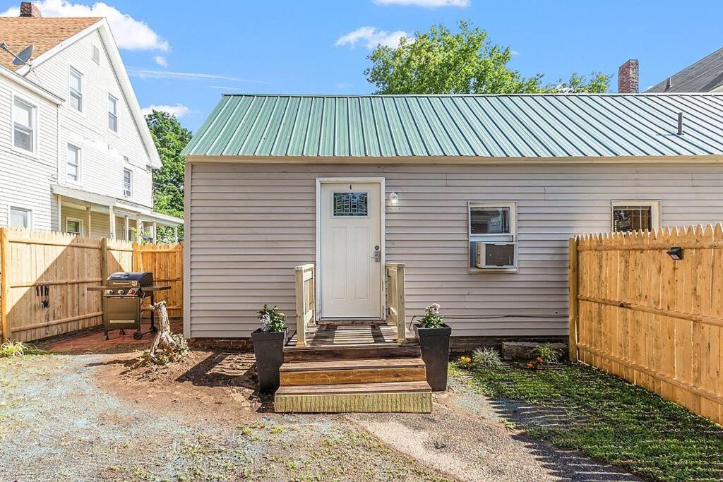 New!! Lovely Unit W/ Private Hot Tub And Patio! Laconia Zewnętrze zdjęcie